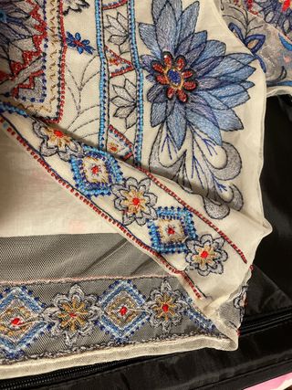 Top abalorios y bordados Zara