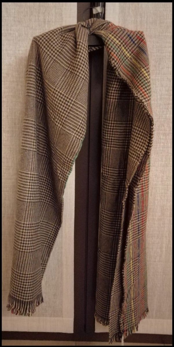 Sciarpa morbida mai usata