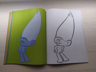 Libro colorear Trolls 2