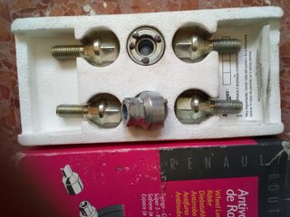 Tornillos para rueda de Renault Supercinco