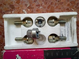 Tornillos para rueda de Renault Supercinco