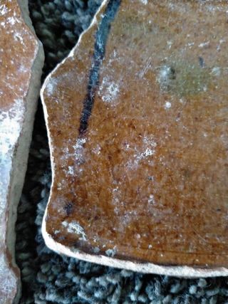 FRAGM.CERAMICA MELADA ALMOHADE