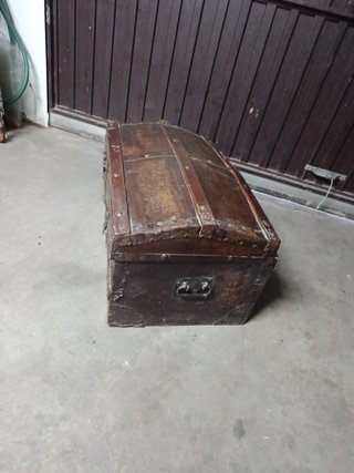 Baúl antiguo largo 70 alto 39 ancho 44 cm