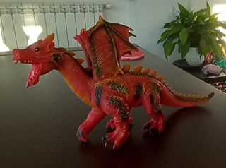 Drago alato di gomma.