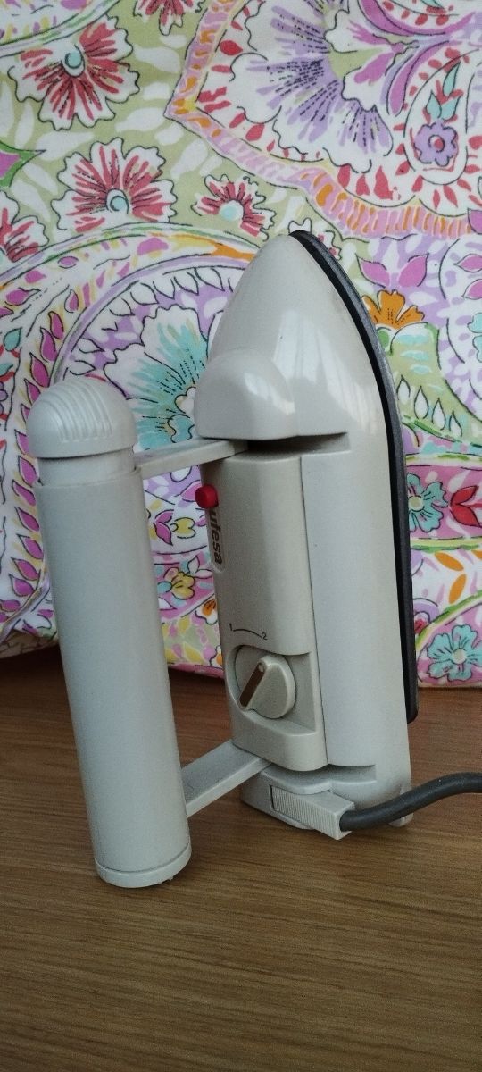 Plancha de viaje plegable UFESA