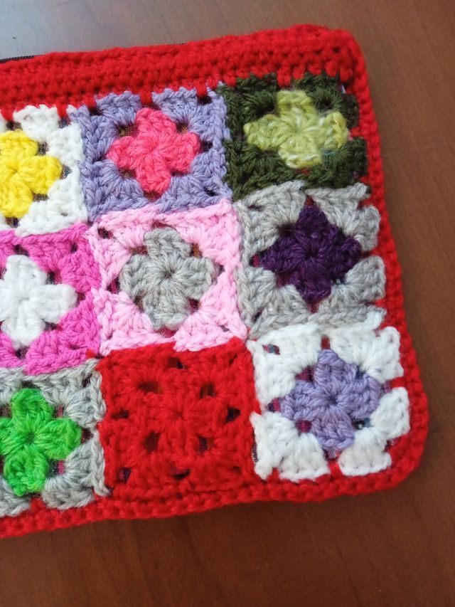 Neceser ganchillo 18cm *22cm