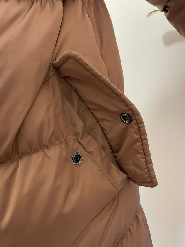 plumas Jordan Essentials