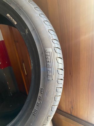 Neumático Pirelli