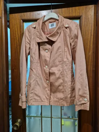 Diferentes abrigos talla S por 3 euros