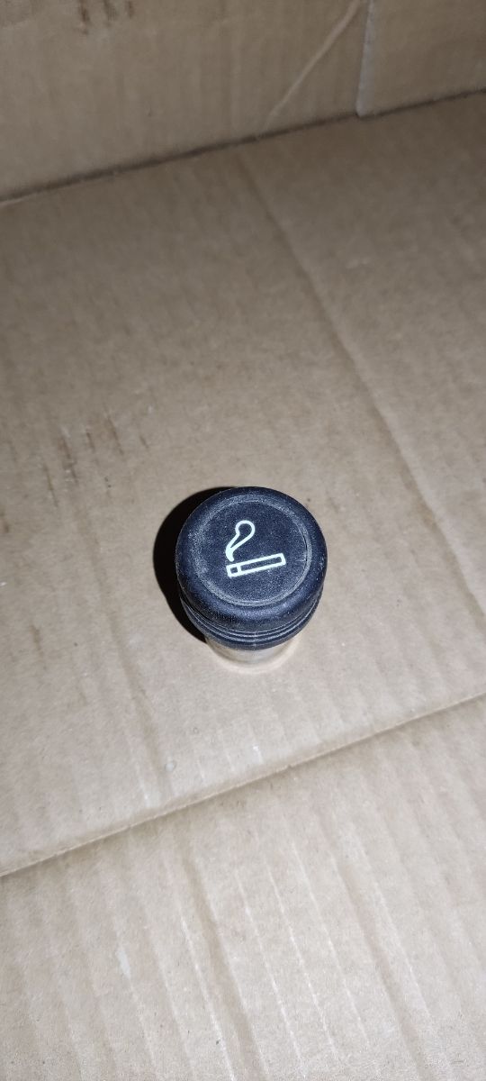 Mechero Nissan Terrano II original