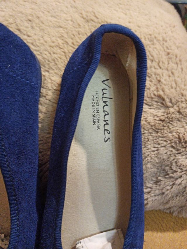 Zapatos, manoletinasT 32 nuevos,de ante,Vulnanes