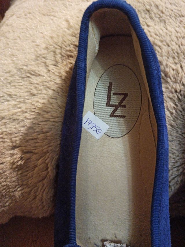 Zapatos, manoletinasT 32 nuevos,de ante,Vulnanes