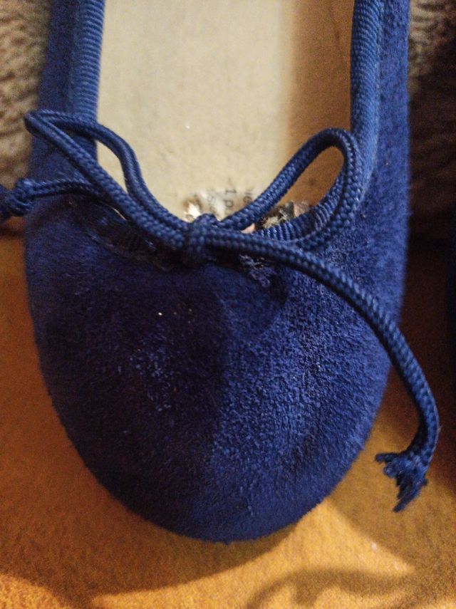 Zapatos, manoletinasT 32 nuevos,de ante,Vulnanes