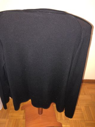 chaqueta negra