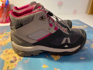 Botas montaña Quechua