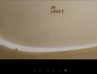 Sopera antigua firmada porcelana