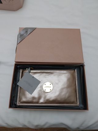 Neceser, cartera o clutch