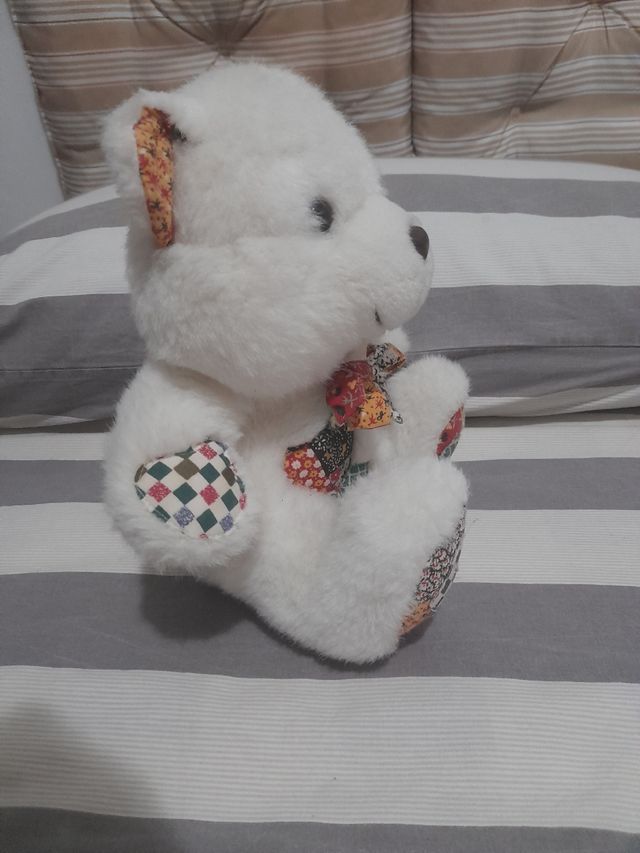Peluche vintage orso bianco con fiocco h 24 cm