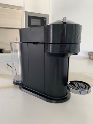cafetera Nespresso Vertuo next
