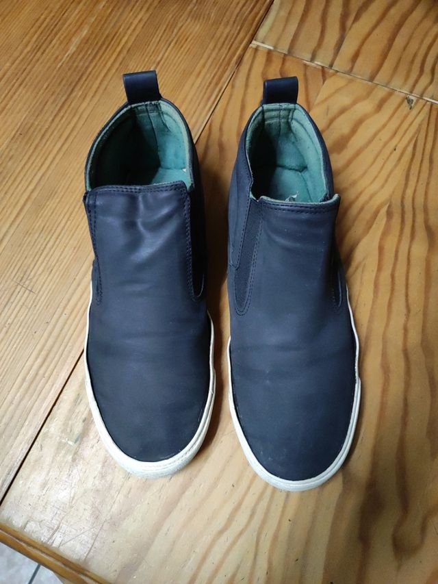 Zapatilla piel sin cordones