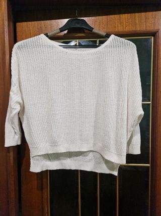 Diferentes camisetas y blusas tallas S