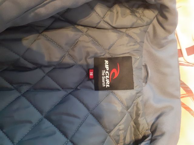 Abrigo ripcurl nuevo