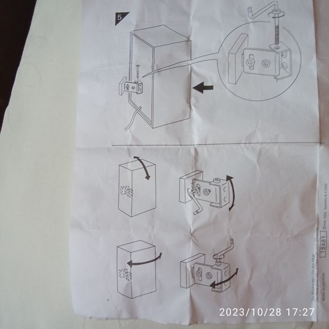 2 anclajes giratorios de pared.