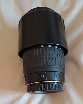 Canon EOS 300 + SIGMA 70-300MM + Flash y otros acc