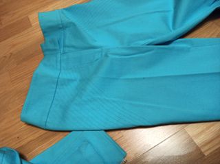 Traje turquesa Amaya Arzuaga