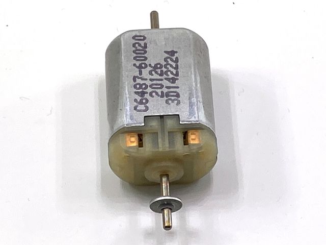 Piccolo motore elettrico 6V cc