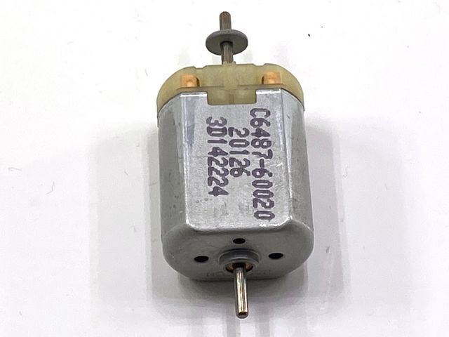 Piccolo motore elettrico 6V cc