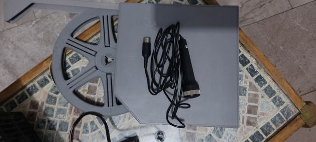 Proyector de cine antiguo 