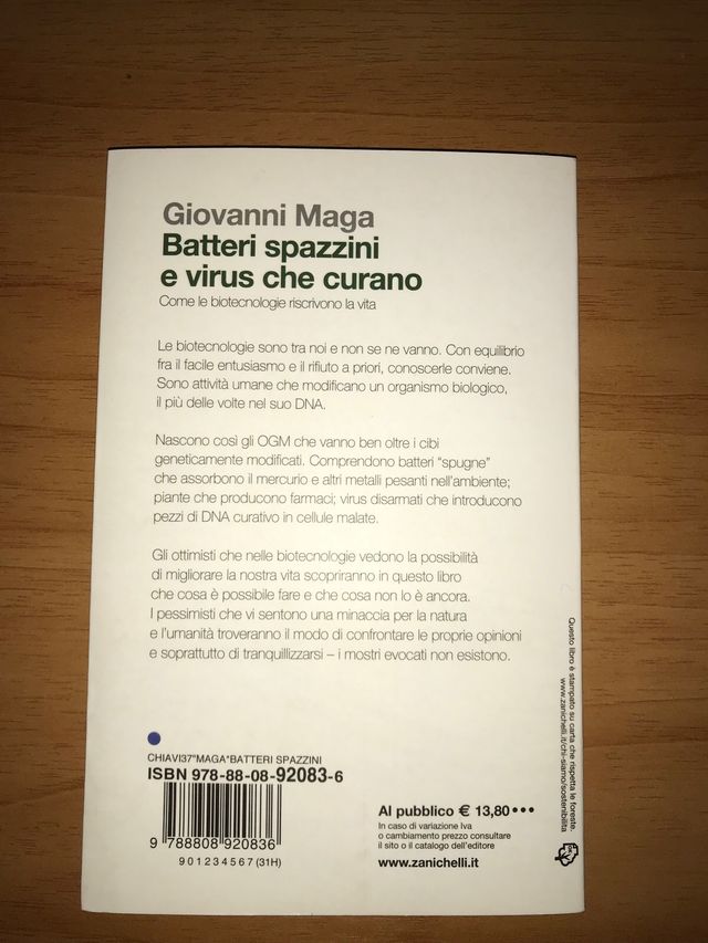 Libro "Batteri spazzini e virus che curano"