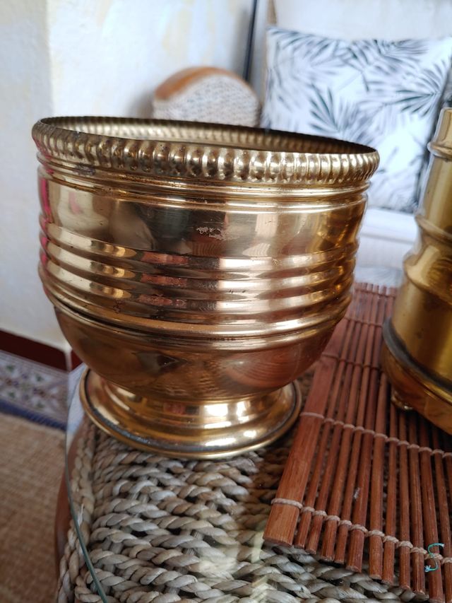 Adornos de latón varios