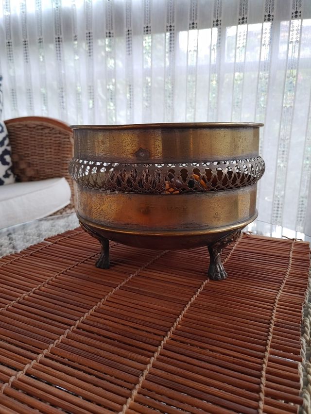 Adornos de latón varios