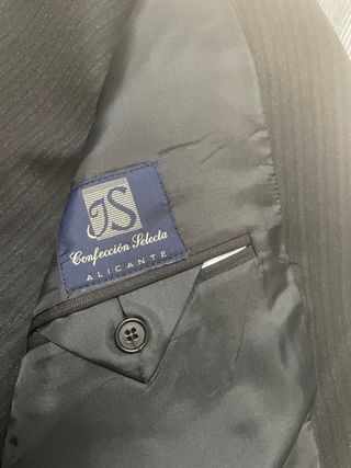 Traje negro chaqueta nuevo chaleco incluido