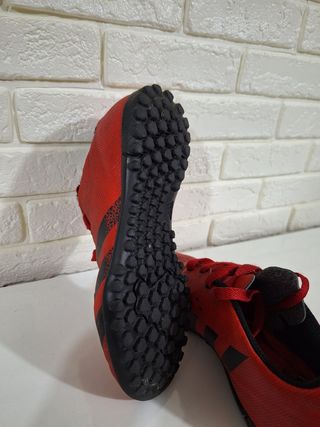 Botas Fútbol multitaco