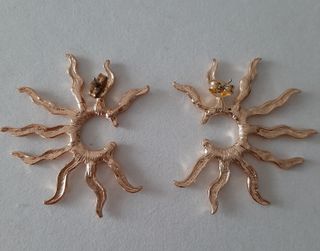 Pendientes dorados de sol