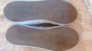 Zapatos Neck and Neck plateados. Número 36