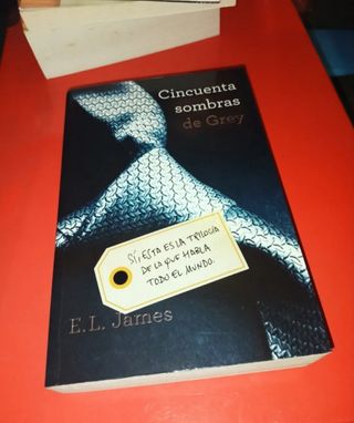 Libro 50 sombras de Grey (4 libros x15€)