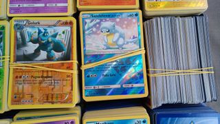 Carte Pokemon originali lotti pz.100