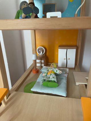 casa hape muñecas madera