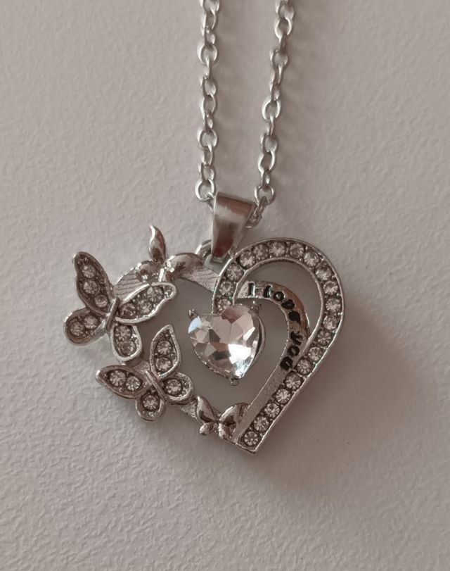 Catenina con ciondolo