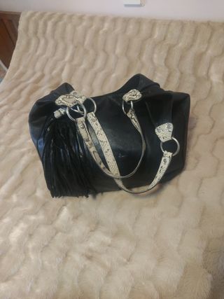 Bolso de piel marca Dimoni