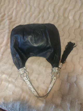 Bolso de piel marca Dimoni