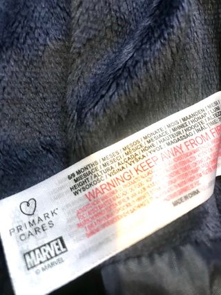 BUZOS DE INVIERNO MARVEL. TALLA 6-9 meses