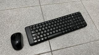 teclado y ratón inalámbrico