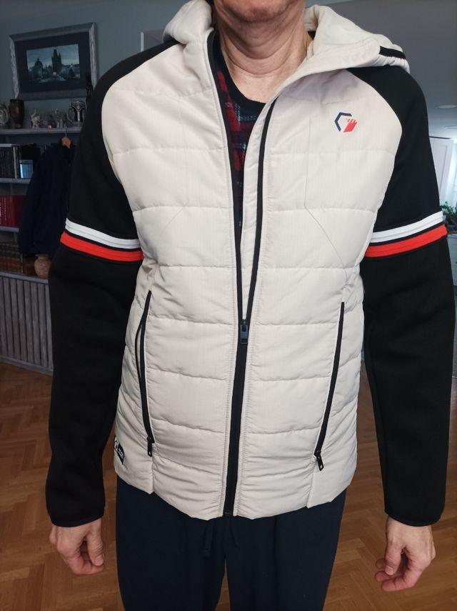 CAZADORA JACK & JONES JOVEN