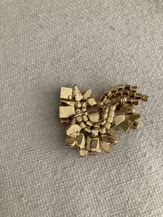 Broche de fantasía