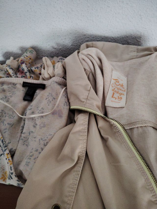 Dos prendas talla L precio lote.